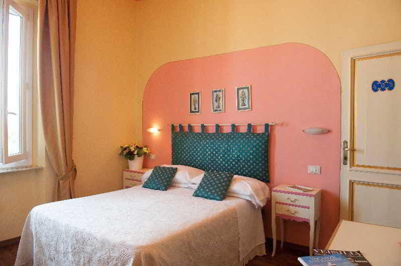 Hotel Marchionni Dal 1923 فياريجيو المظهر الخارجي الصورة